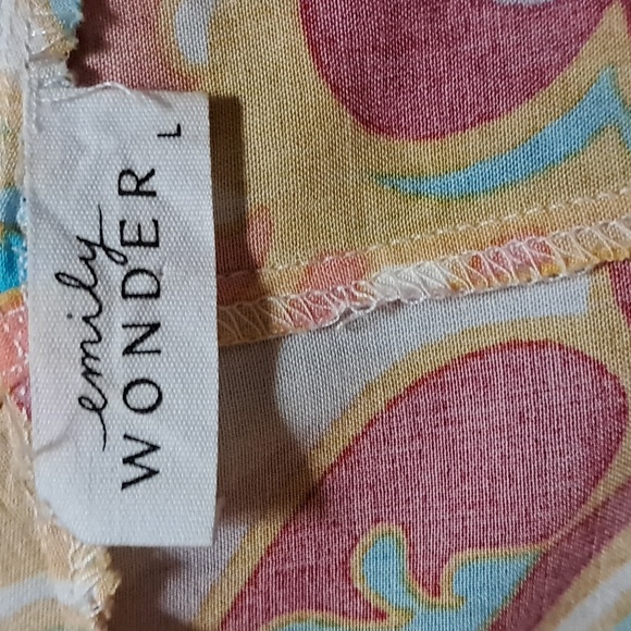 Emily Wonder Women Colorful Abstract Print Top Size Large - Picture 6 of 7